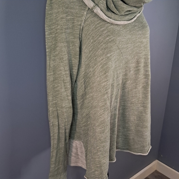 Free People Beach Heather Green Long Sleeve Cowel Neck Pullover Top One Size - Picture 3 of 6